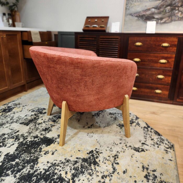Armchair Curve - Image 4