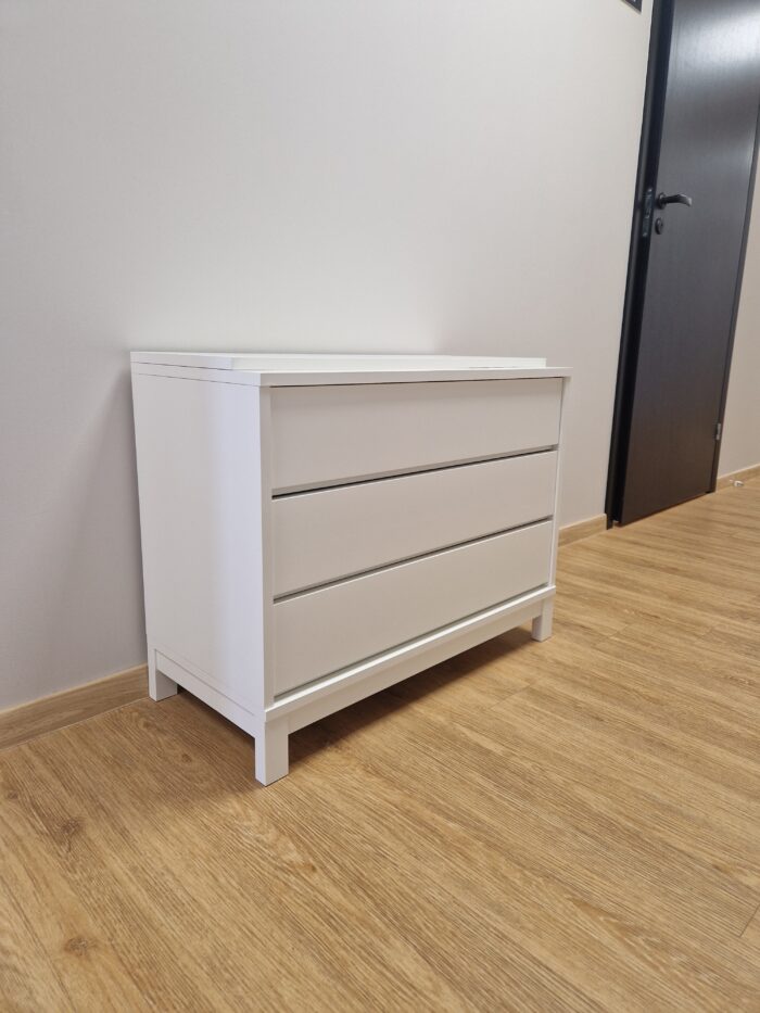 Modern shelf with 3 drawers, snow white
